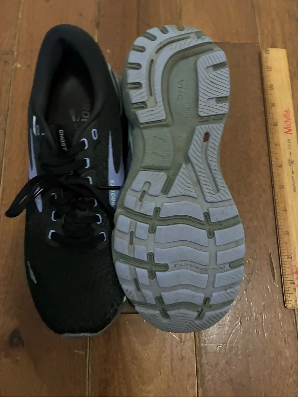 US Size 9.5 Brooks Ghost running shoes
